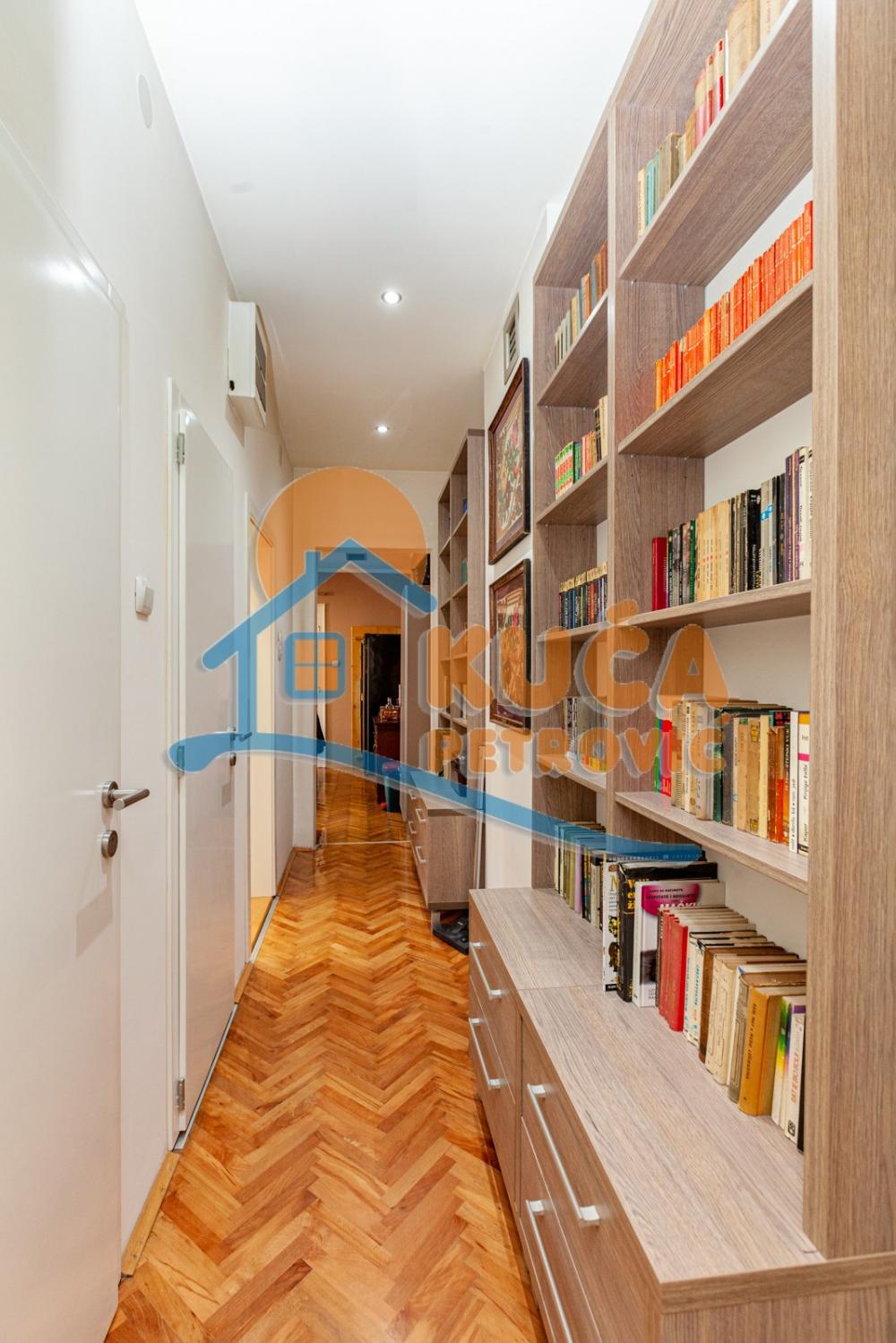 Slika 11 - Hajduk Veljkova, Četvorosoban stan na prodaju, 140m2, 283.600€