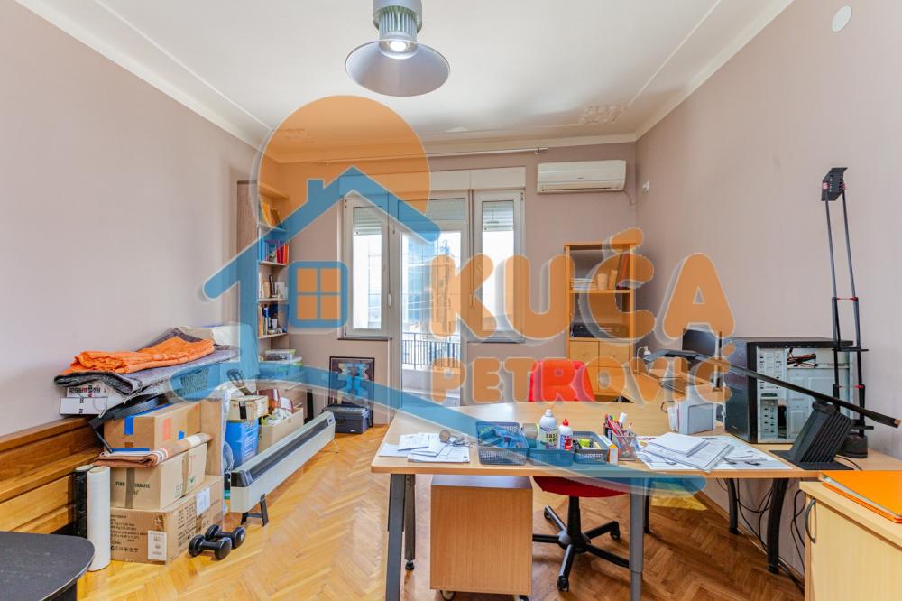 Slika 3 - Hajduk Veljkova, Četvorosoban stan na prodaju, 140m2, 283.600€