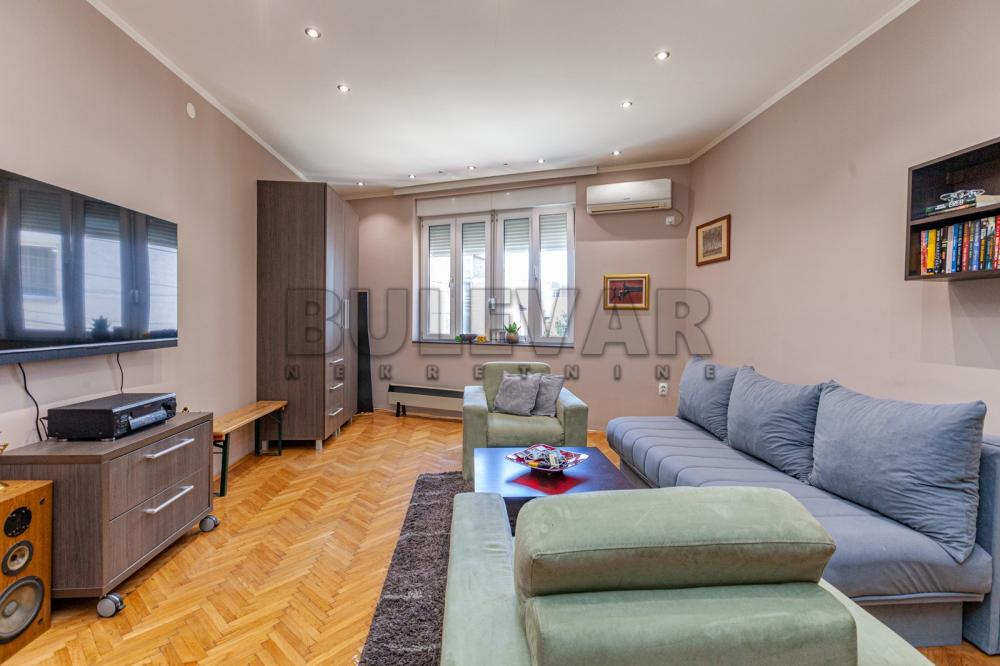 Slika 1 - Hajduk Veljkova, Četvorosoban stan na prodaju, 140m2, 283.600€