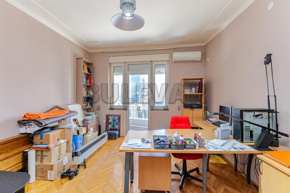 Slika 3 - Hajduk Veljkova, Četvorosoban stan na prodaju, 140m2, 283.600€