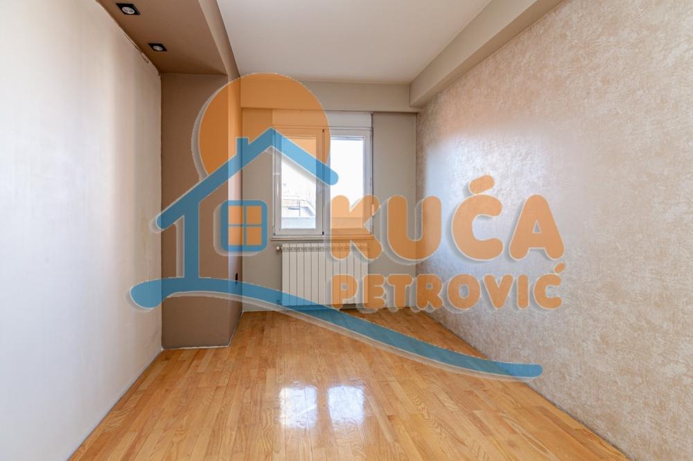 Slika 4 - Stanoja Bunuševca, Četvorosoban stan na prodaju, 155m2, 320.000€