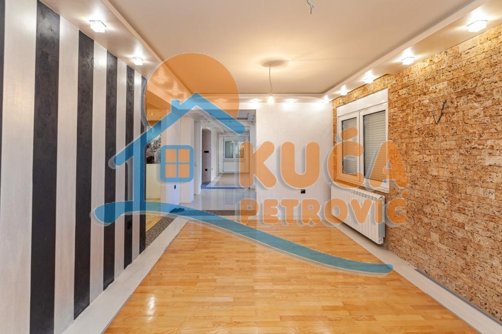 Glavna slika -Stanoja Bunuševca, Četvorosoban stan na prodaju, 155m2, 320.000€