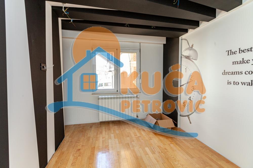 Slika 10 - Stanoja Bunuševca, Četvorosoban stan na prodaju, 155m2, 320.000€