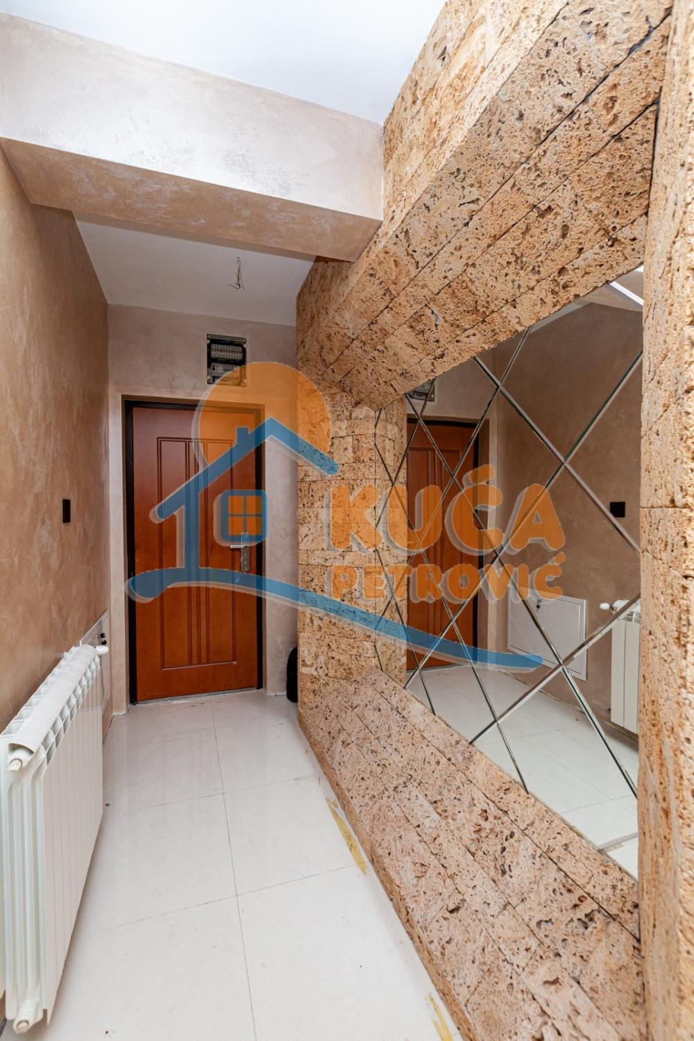 Slika 6 - Stanoja Bunuševca, Četvorosoban stan na prodaju, 155m2, 320.000€