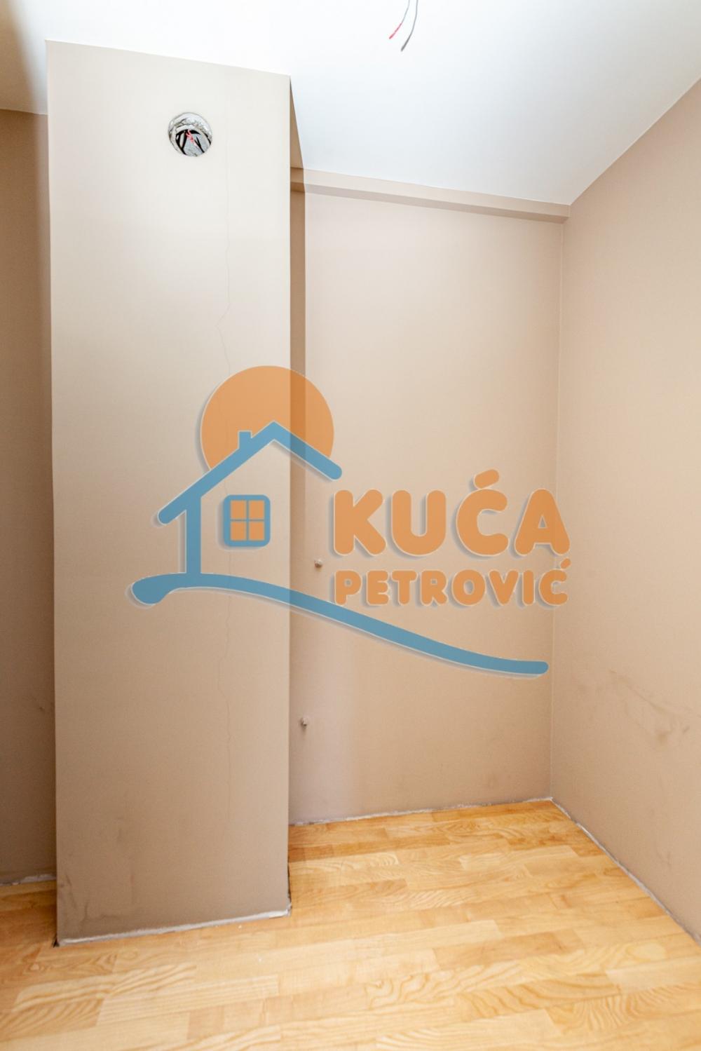 Slika 5 - Stanoja Bunuševca, Četvorosoban stan na prodaju, 155m2, 320.000€