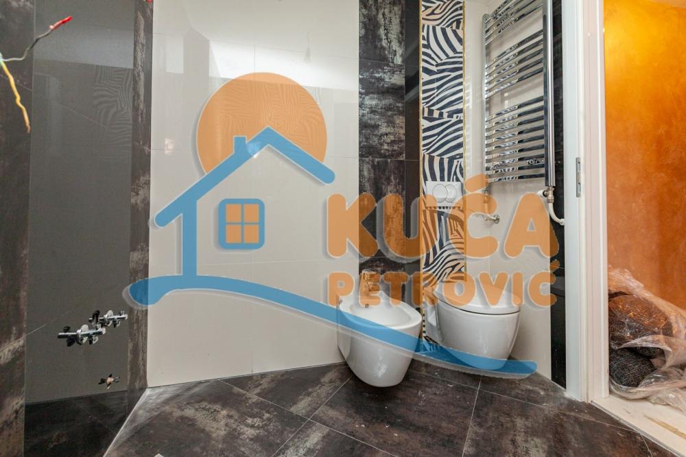 Slika 7 - Stanoja Bunuševca, Četvorosoban stan na prodaju, 155m2, 320.000€