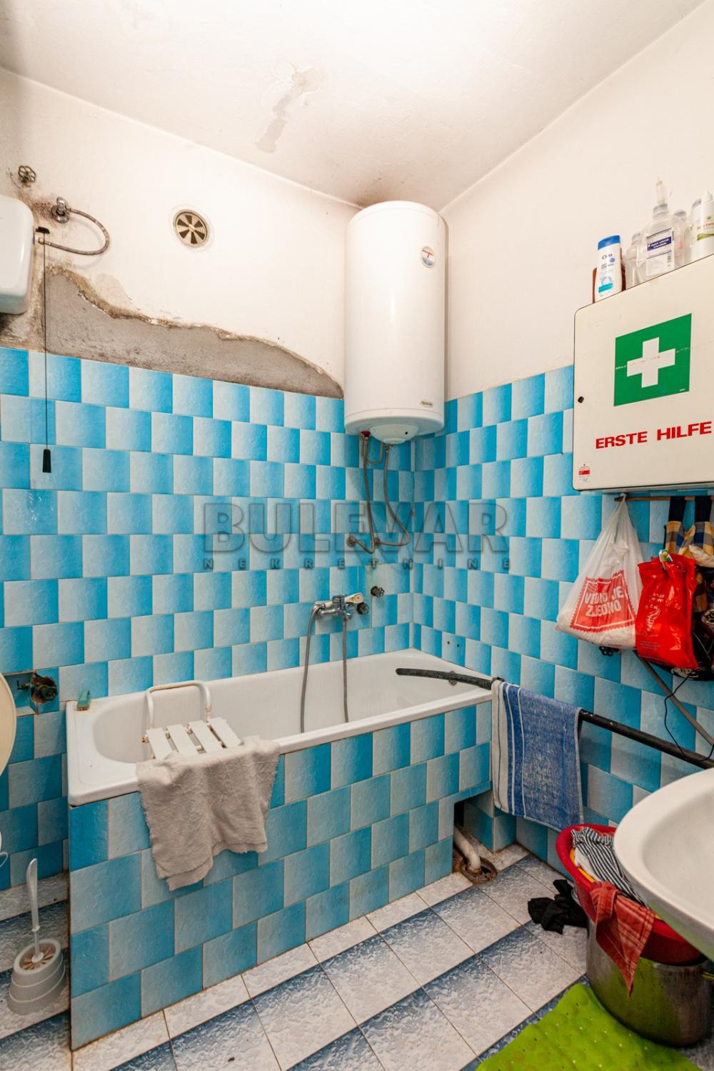 Slika 3 - Mirisnih vrba,  Kuća na prodaju, 300m2, 155.000€