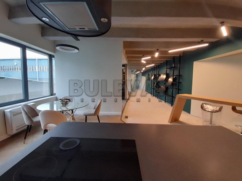 Slika 8 - Bulevar 12. februar,  Lokal za izdavanje, 130m2, 1.600€