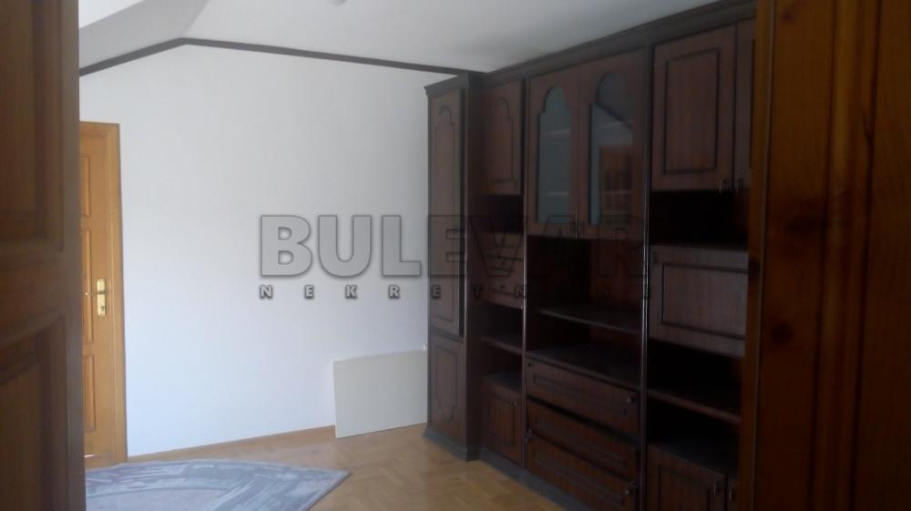 Slika 7 - Generala Milojka Lešjanina,  Lokal za izdavanje, 160m2, 1.000€