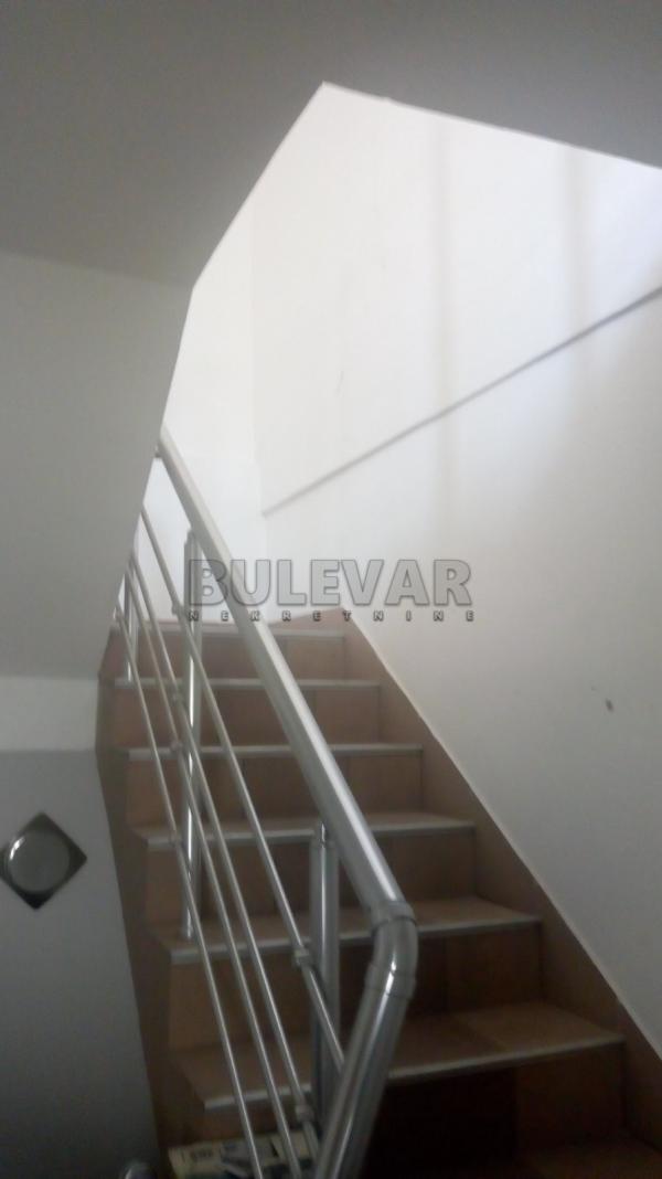 Slika 10 - Generala Milojka Lešjanina,  Lokal za izdavanje, 160m2, 1.000€