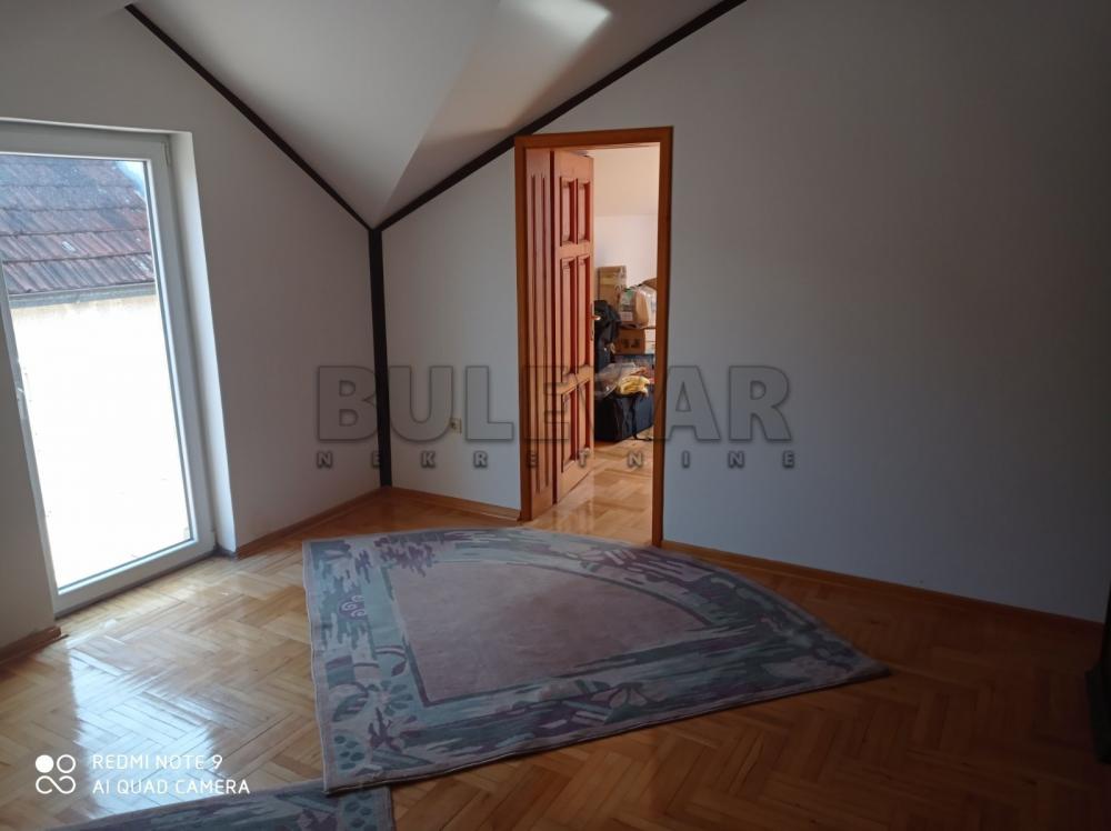 Slika 2 - Generala Milojka Lešjanina,  Lokal za izdavanje, 160m2, 1.000€