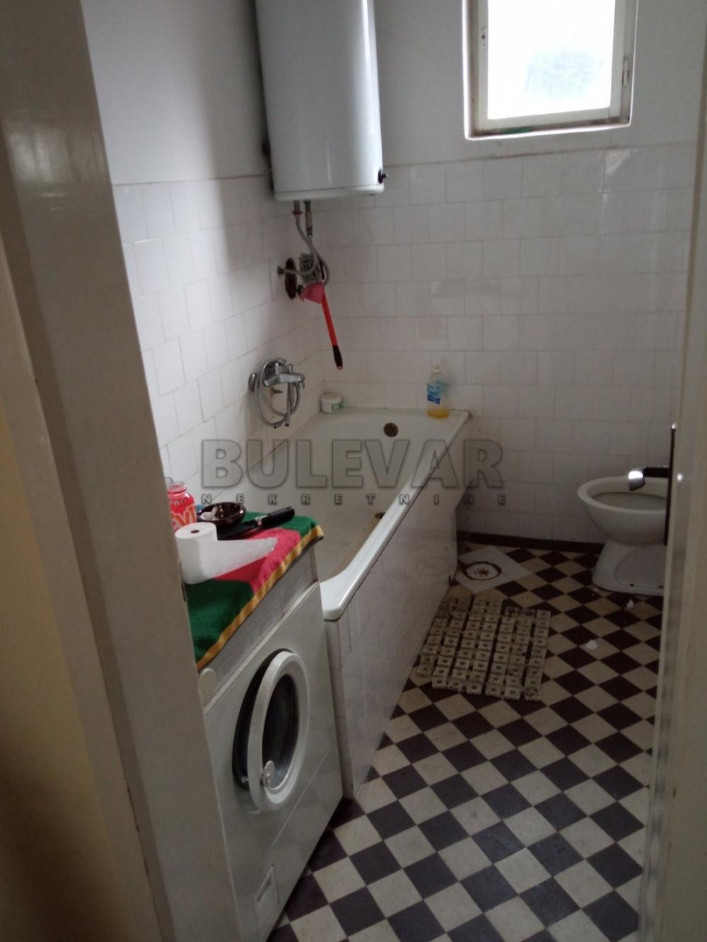 Slika 9 - Uroša Predića,  Lokal za izdavanje, 420m2, 1.500€