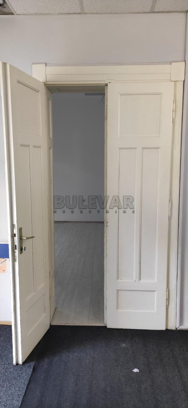 Glavna slika -Obrenovićeva,  Lokal za izdavanje, 119m2, 900€