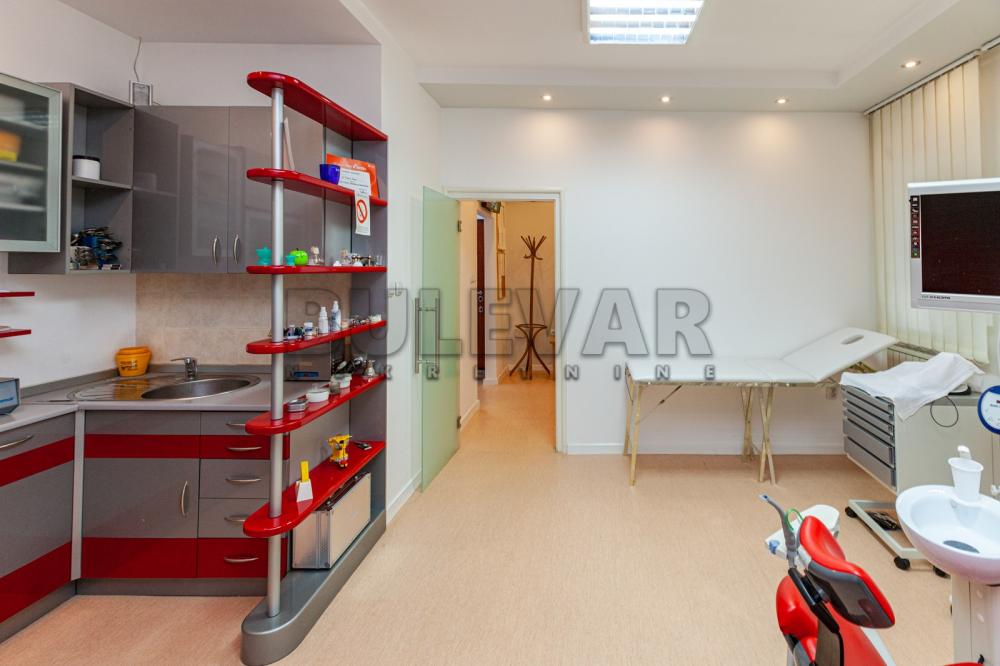 Slika 4 - Obrenovićeva,  Lokal za izdavanje, 40m2, 450€