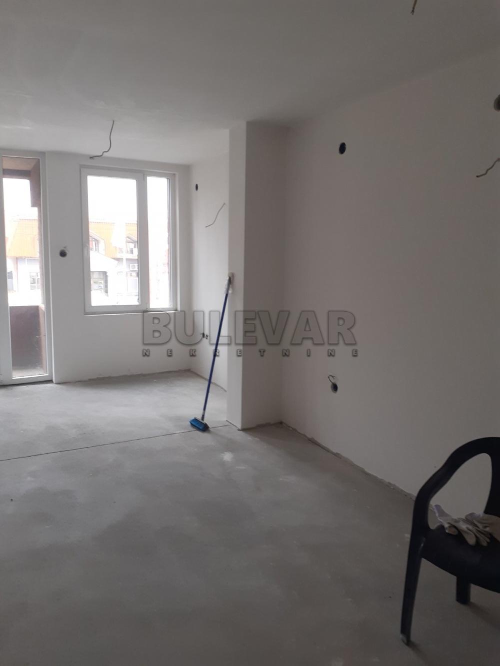 Slika 2 - Matejevački put,  Lokal za izdavanje, 250m2, 1.100€