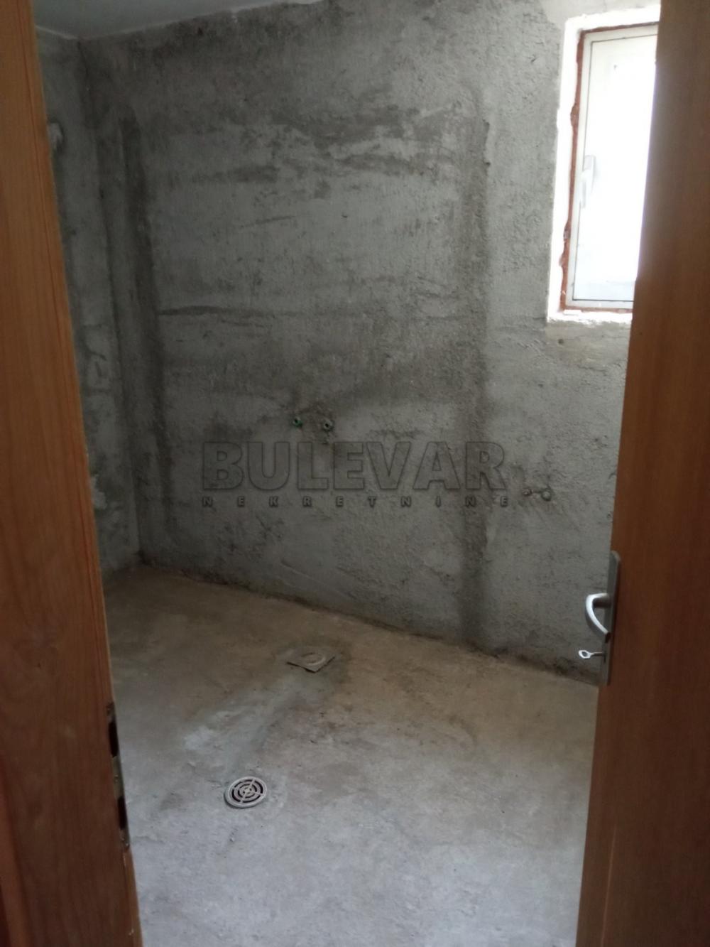 Slika 8 - Kumanovska,  Lokal za izdavanje, 110m2, 400€