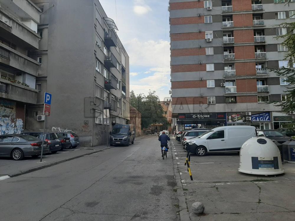 Slika 10 - Momčila Popovića,  Lokal za izdavanje, 73m2, 1.000€