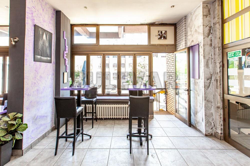 Slika 4 - Trg kralja Aleksandra Ujedinitelja,  Lokal na prodaju, 100m2, 300.000€