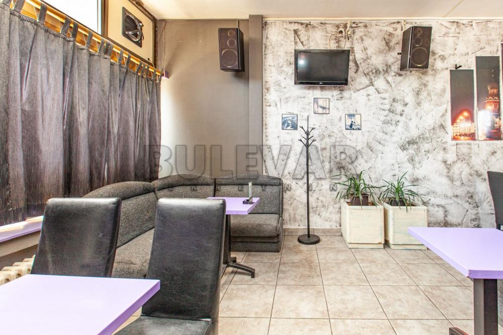 Slika 3 - Trg kralja Aleksandra Ujedinitelja,  Lokal na prodaju, 100m2, 300.000€