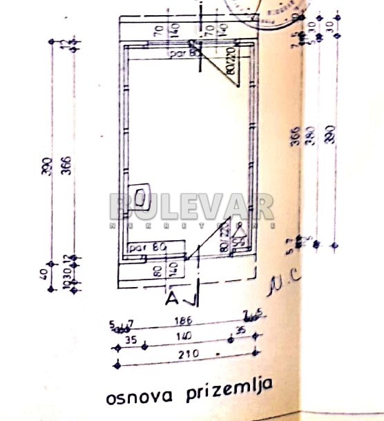 Slika 2 - Bulevar Nemanjića,  Lokal na prodaju, 7m2, 9.000€