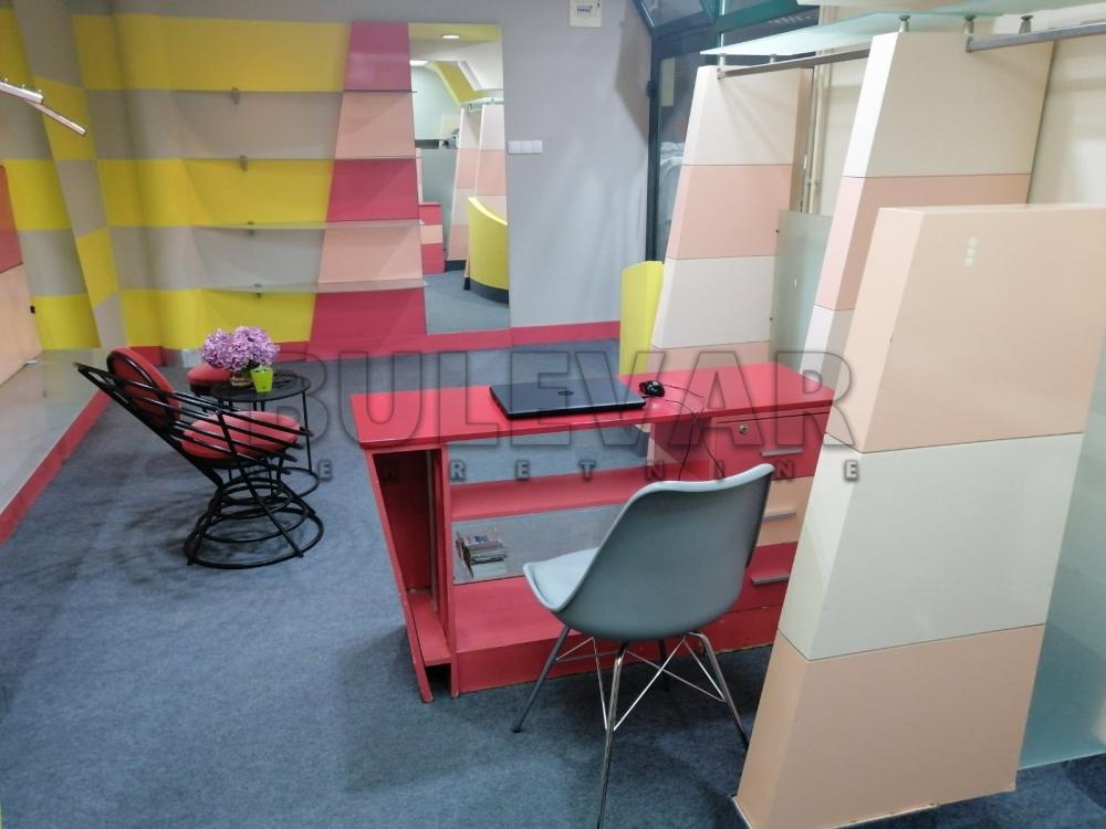 Slika 2 - Obrenovićeva,  Lokal na prodaju, 27m2, 35.000€