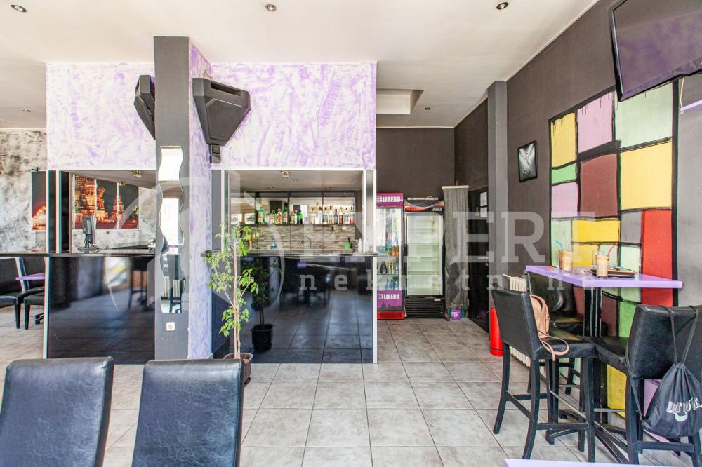 Glavna slika -Trg kralja Aleksandra Ujedinitelja,  Lokal na prodaju, 100m2, 300.000€