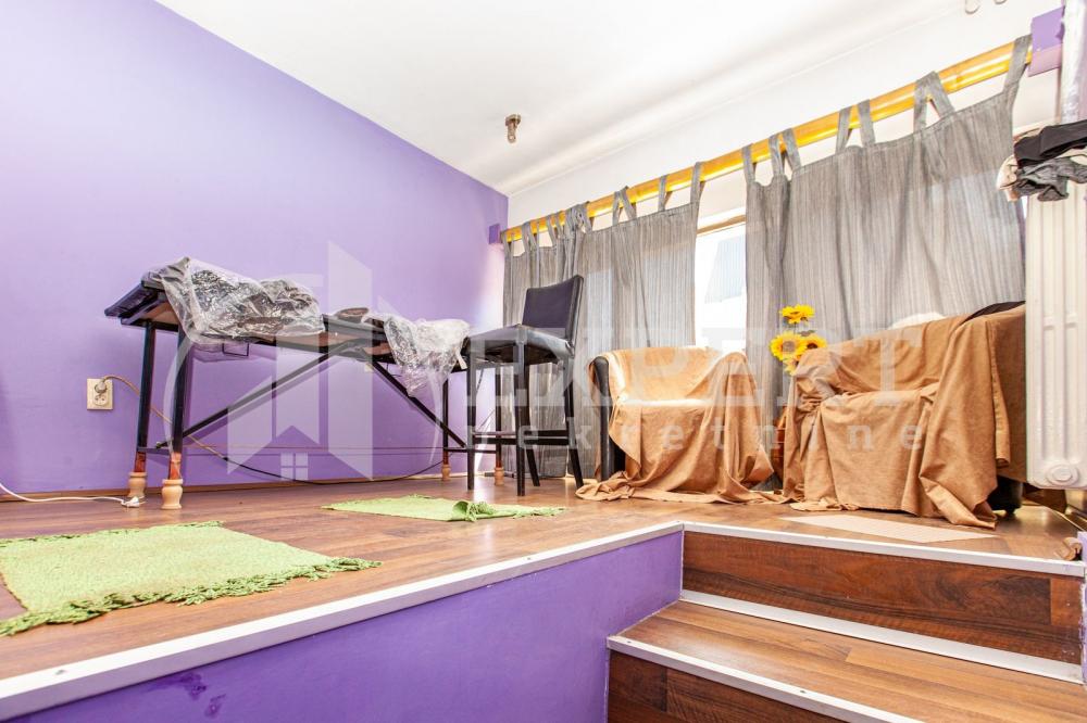 Slika 7 - Trg kralja Aleksandra Ujedinitelja,  Lokal na prodaju, 100m2, 300.000€