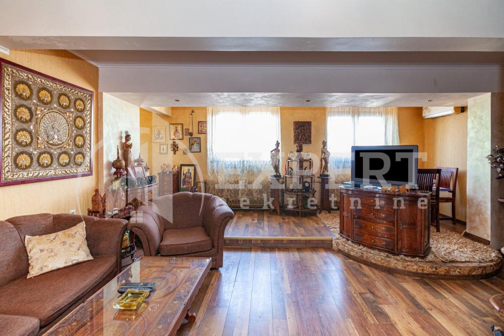 Slika 2 - Kralja Stefana Prvovenčanog, Četvorosoban stan na prodaju, 120m2, 250.000€