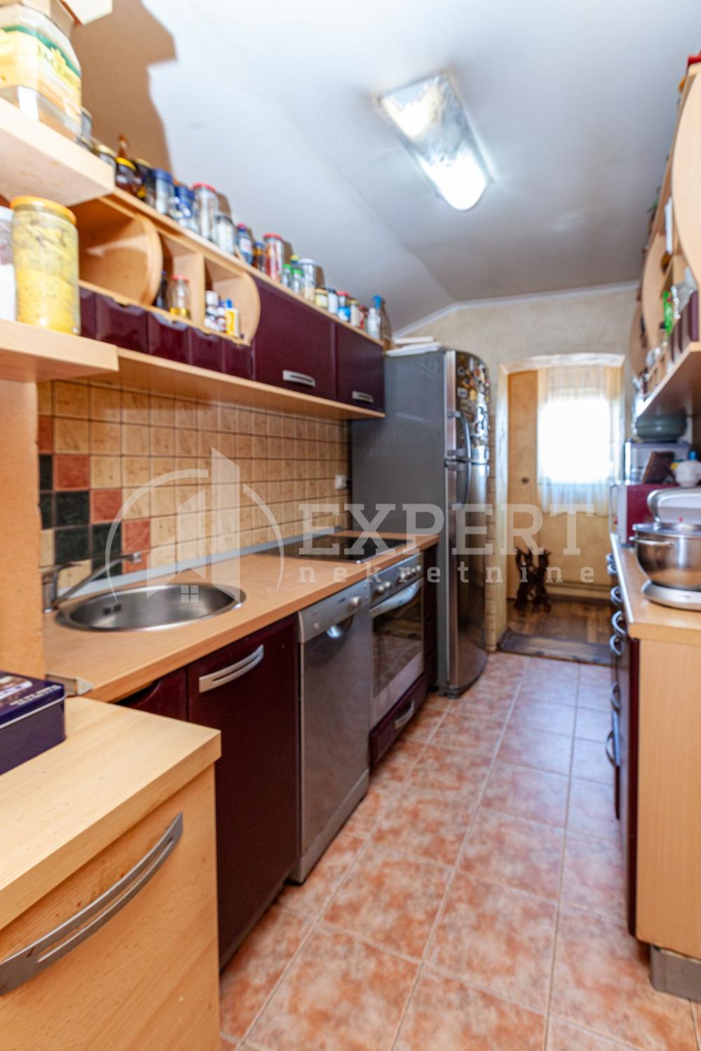 Slika 7 - Kralja Stefana Prvovenčanog, Četvorosoban stan na prodaju, 120m2, 250.000€