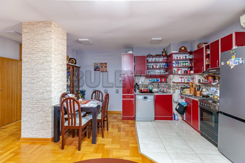 Slika 6 - Generala Milojka Lešjanina, Trosoban stan na prodaju, 95m2, 167.000€