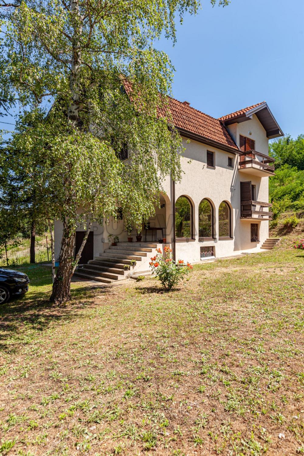Slika 3 - Zdravke Vučković,  Kuća na prodaju, 350m2, 360.000€