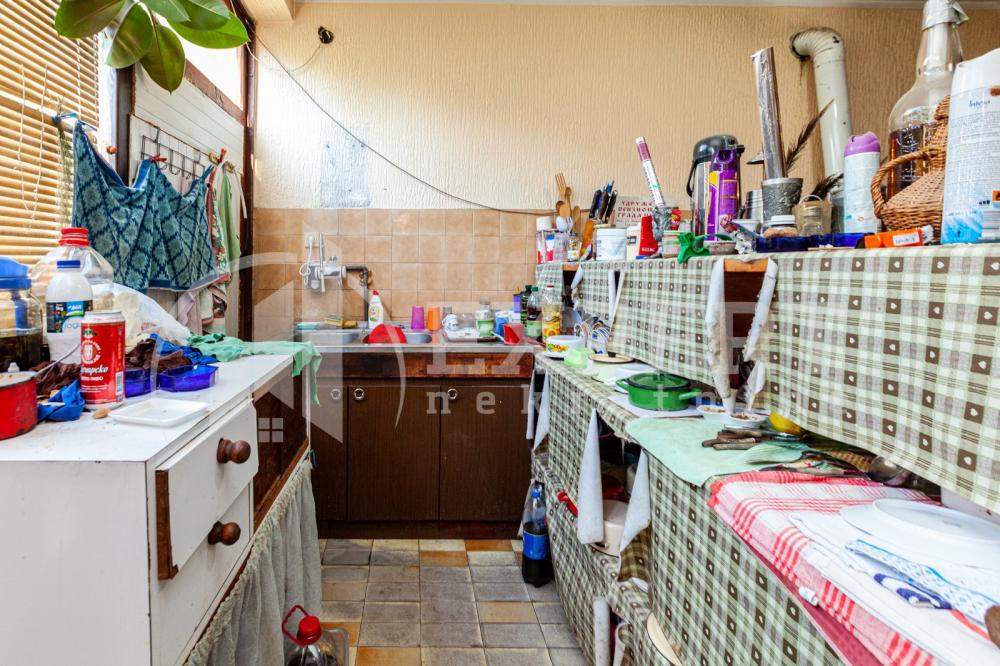 Slika 4 - 8. mart,  Kuća na prodaju, 170m2, 102.000€