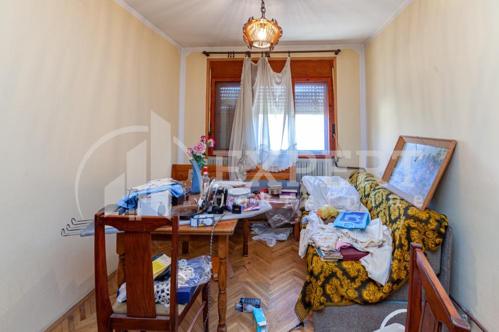 Slika 8 - 8. mart,  Kuća na prodaju, 170m2, 102.000€