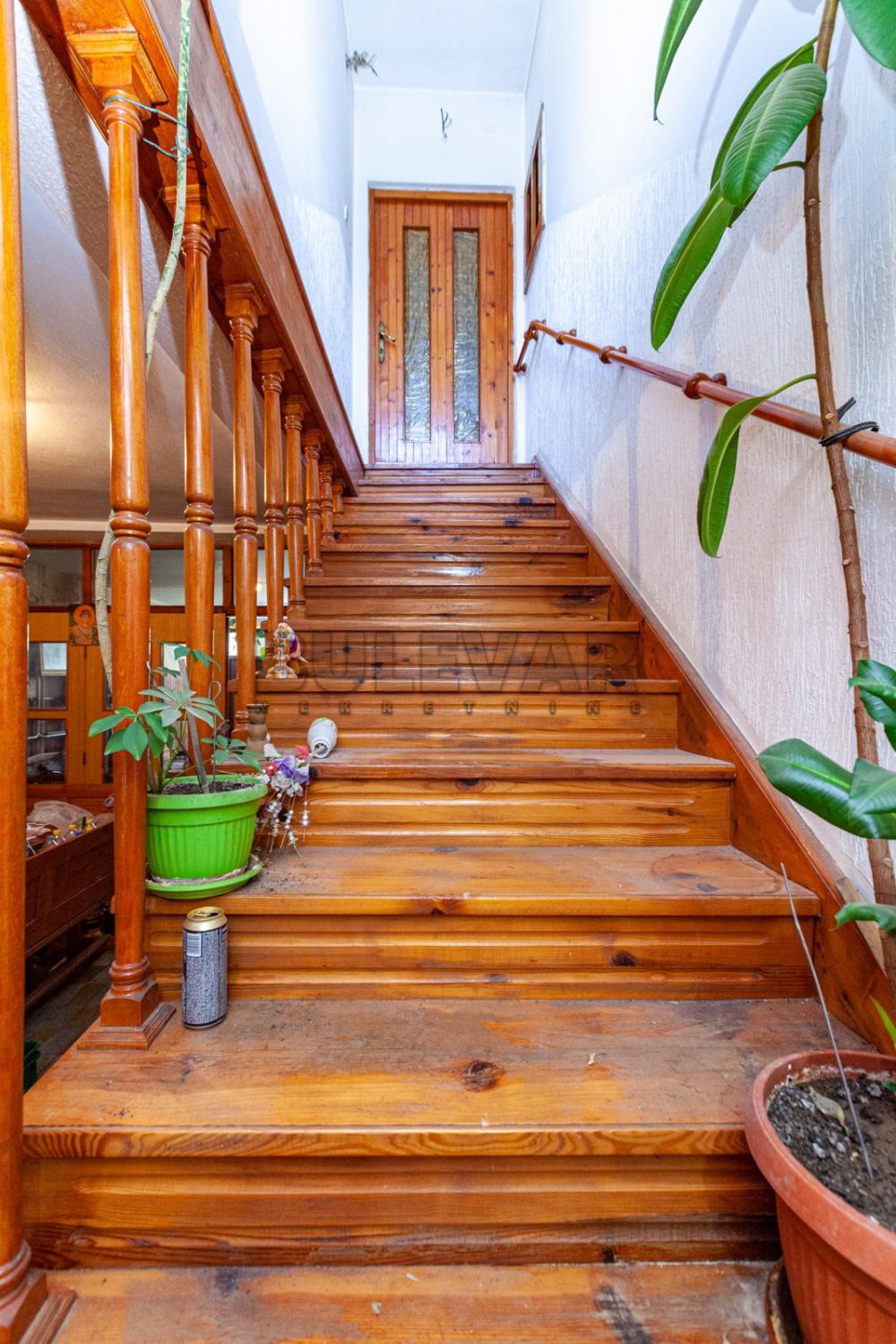 Slika 2 - 8. mart,  Kuća na prodaju, 170m2, 102.000€