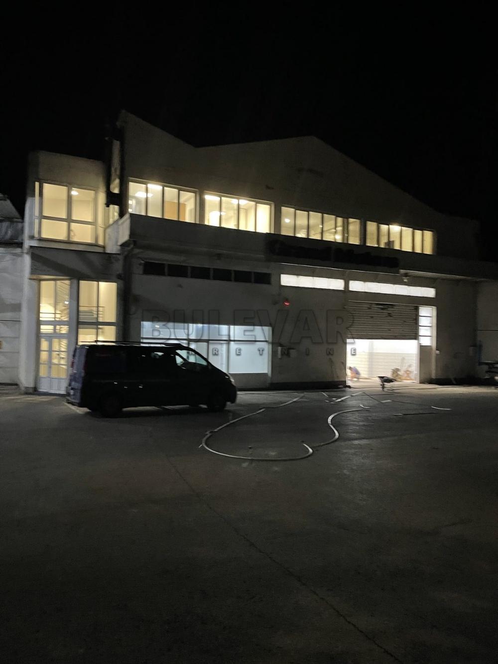 Slika 11 - Bulevar Nikole Tesle,  Lokal za izdavanje, 200m2, 1.200€