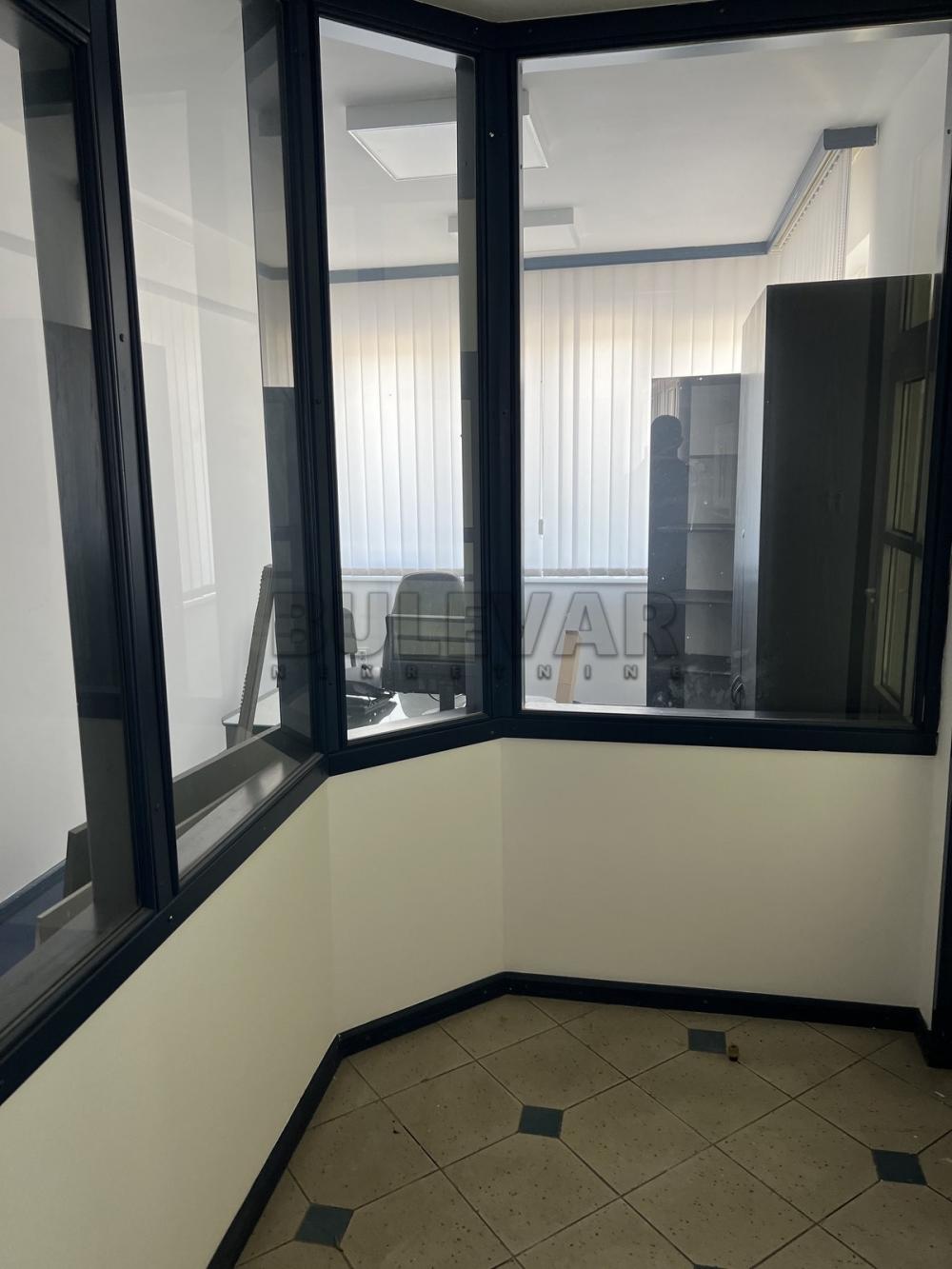 Slika 1 - Bulevar Nikole Tesle,  Lokal za izdavanje, 200m2, 1.200€