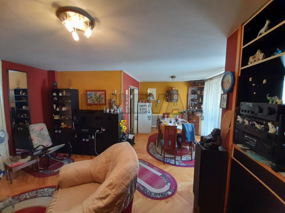 Slika 2 - Cara Dušana, Četvorosoban stan na prodaju, 92m2, 185.000€