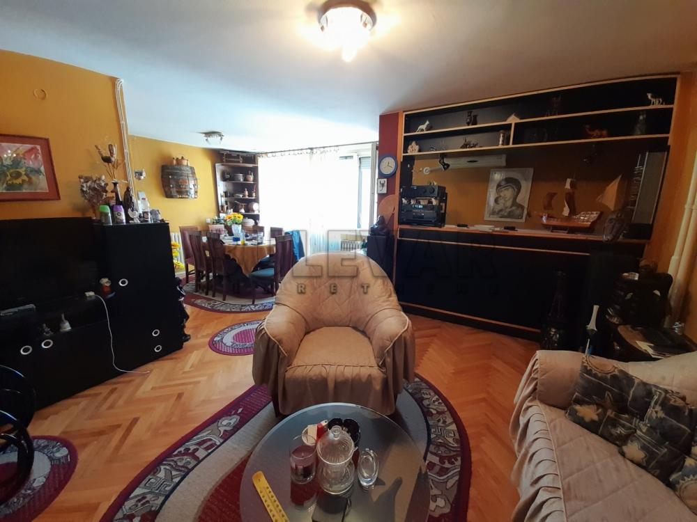 Slika 1 - Cara Dušana, Četvorosoban stan na prodaju, 92m2, 185.000€