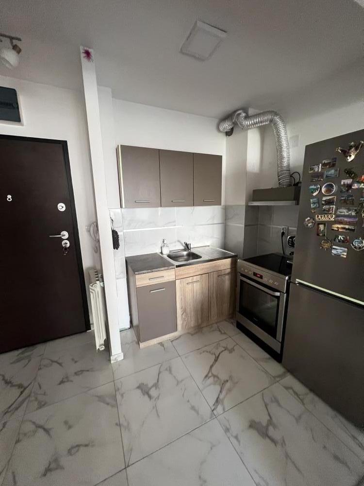 Slika 1 - Srdjana Knezevica , Jednoiposoban stan za izdavanje, 42m2, 400€