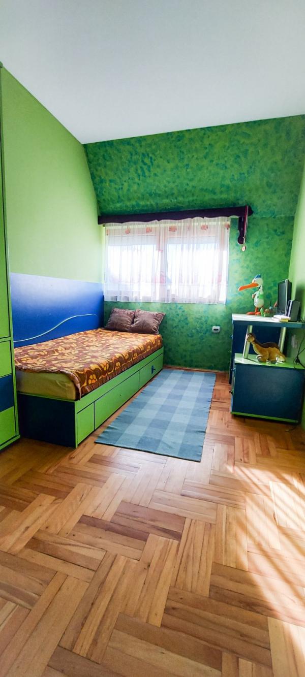 Slika 1 - Knjazevacka, Četvorosoban stan na prodaju, 98m2, 82.000€