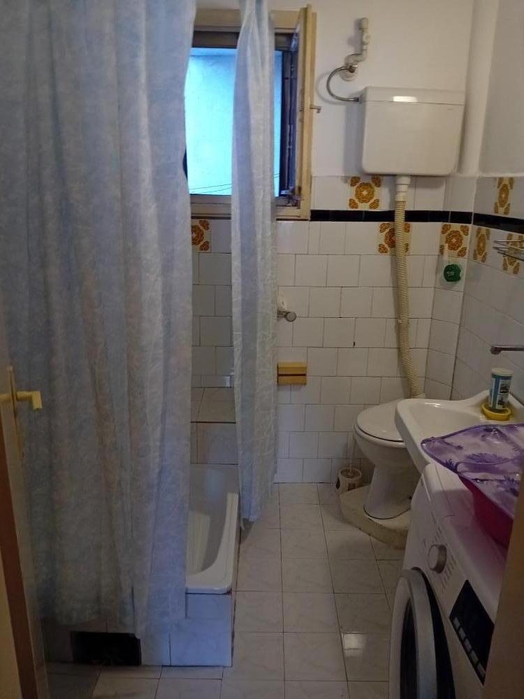 Slika 2 - Kuća za izdavanje, 50m2, 250€