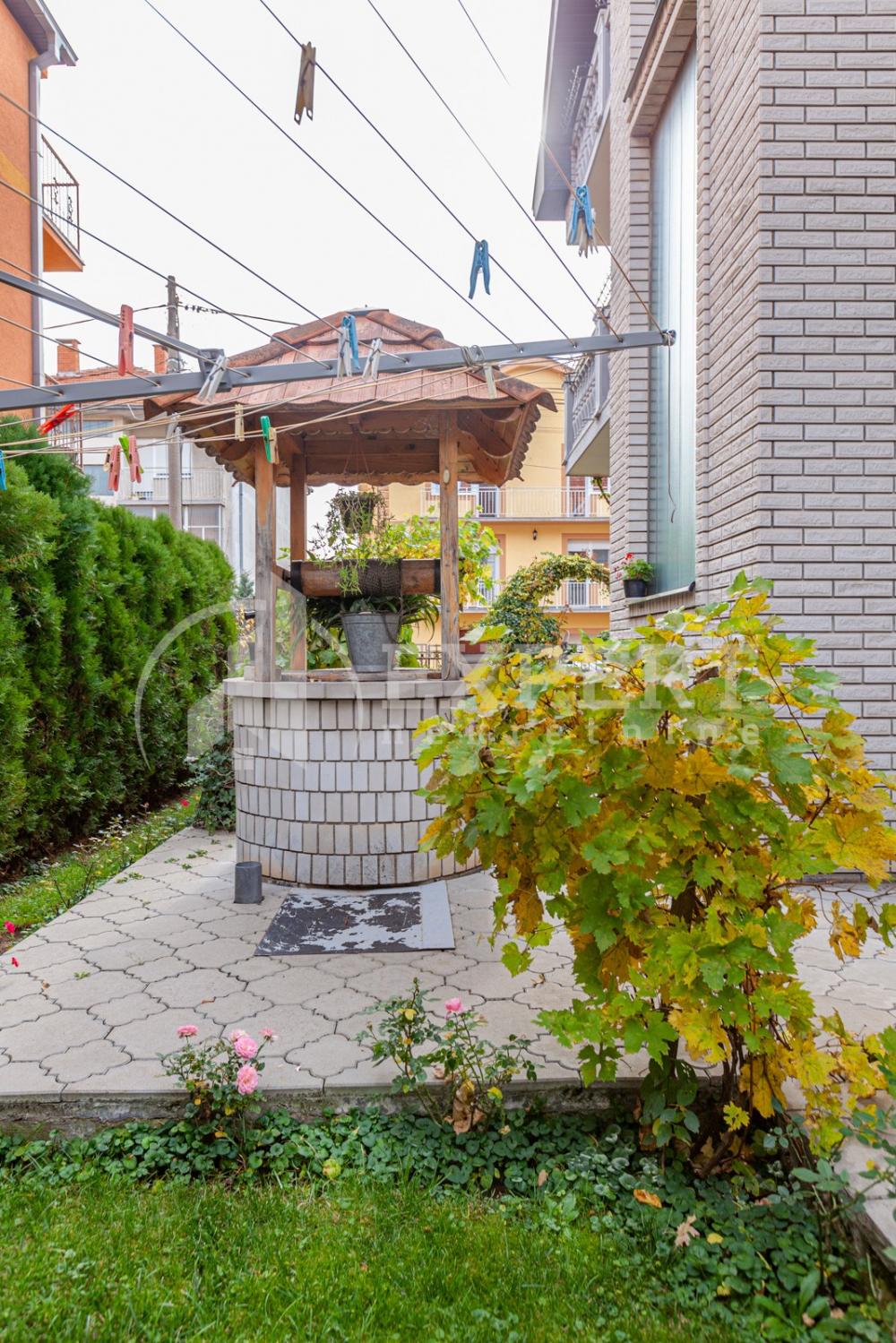 Slika 4 - Krfska,  Kuća na prodaju, 560m2, 460.000€