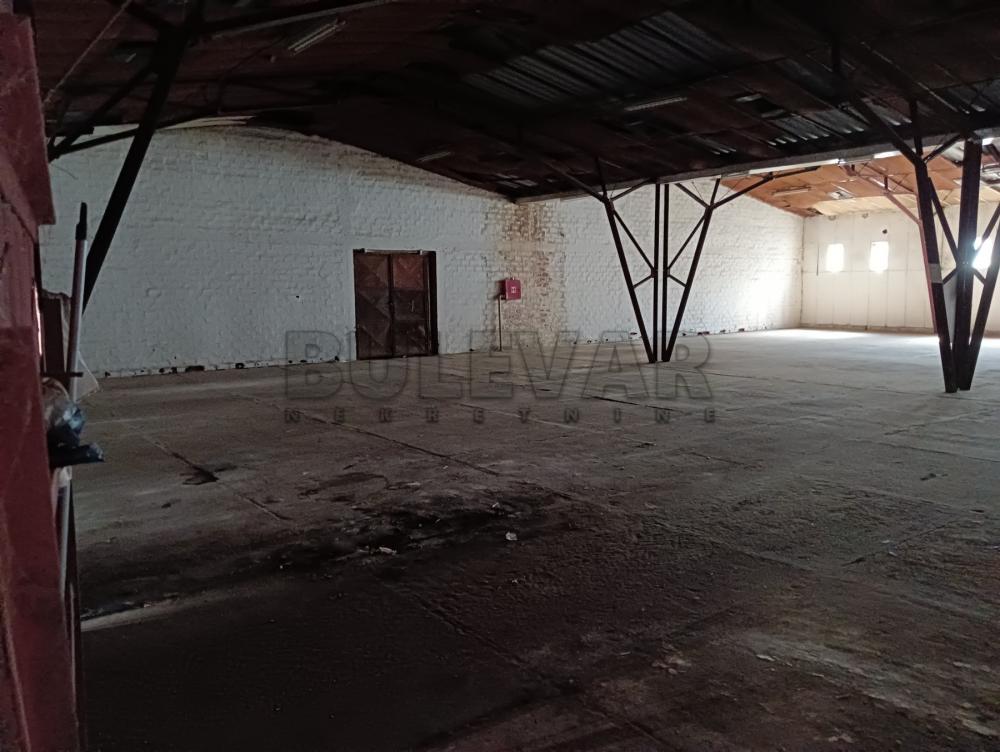 Slika 2 - Bulevar svetog cara,  Lokal za izdavanje, 1420m2, 3.550€