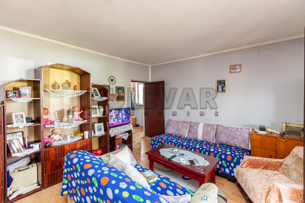 Slika 2 - Donje Vlase,  Kuća na prodaju, 200m2, 111.499€