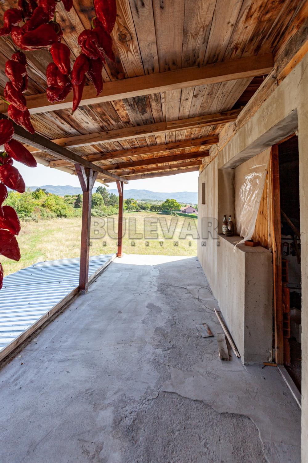 Slika 7 - Donje Vlase,  Kuća na prodaju, 200m2, 111.499€