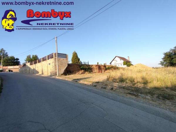 Slika 2 -  Plac na prodaju, Sremska Kamenica, , 259.000€