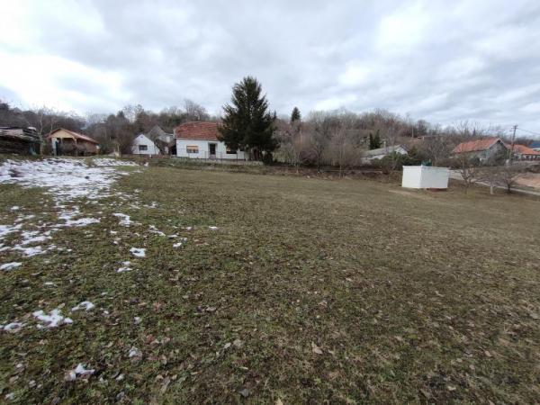 Slika 10 -  Plac na prodaju, Paragovo, , 180.000€
