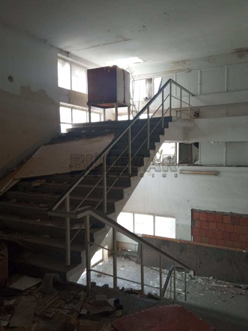 Slika 6 - Bulevar svetog cara,  Lokal za izdavanje, 1260m2, 1.890€