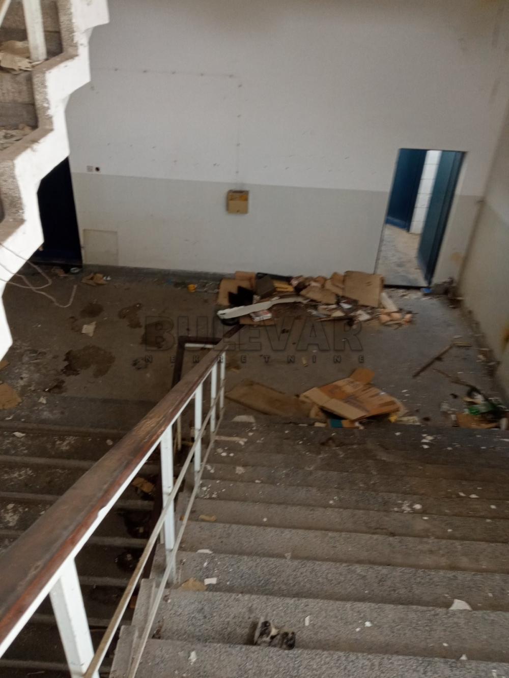 Slika 5 - Bulevar svetog cara,  Lokal za izdavanje, 1260m2, 1.890€