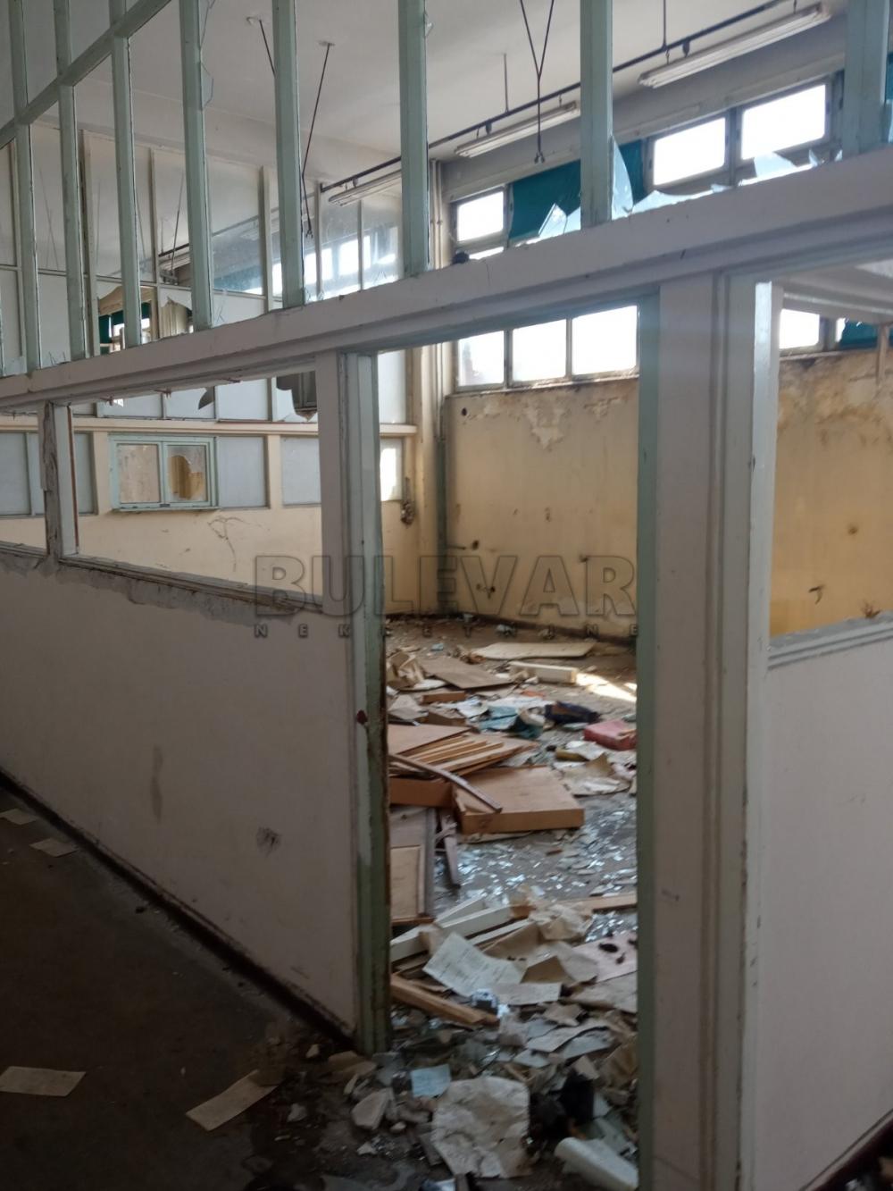 Slika 11 - Bulevar svetog cara,  Lokal za izdavanje, 1260m2, 1.890€